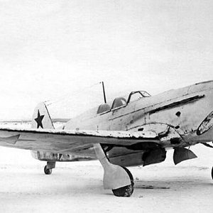 Yak-7,  the winter camouflage