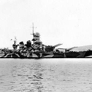 Italian battleship Roma, 1942 (1)