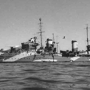 HMAS Perth light cruiser, 1941 (2)