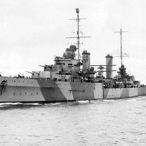 HMAS Sydney II  light cruiser, 1941 (1)