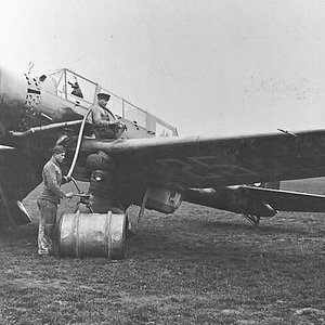 PZL 23 Karaś, 22 BS, refueling (2)