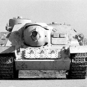 SU-100, the front view (5)