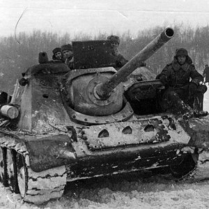 SU-85 in winter 1943