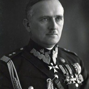 General Stefan Dąb-Biernacki (1890-1959), the Commander of the Army Prusy in 1939.