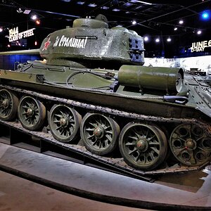 T-34-85  (11).JPG