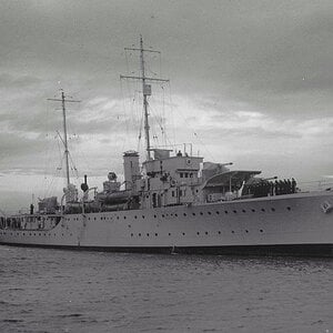 HMAS Yarra (II), a Grimsby-class sloop, 1940/1941