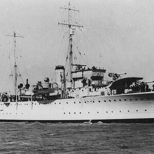 HMAS Swan (II), a Grimsby-class sloop in 30'
