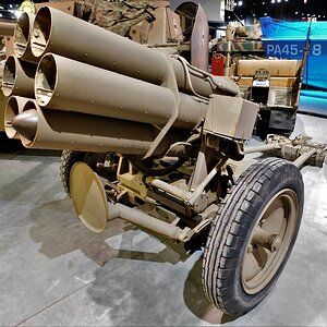 15 cm Nebelwerfer 41  (1).JPG