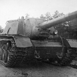 SU-152, the model 1943 (1)