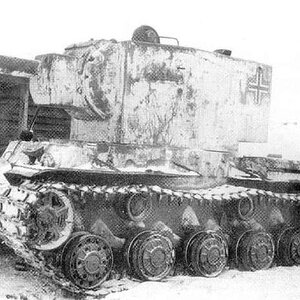 KV-2 heavy tank, captured by Germans in winter camo 1941/1942