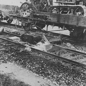 An abandoned 76mm Z-K model 1931 AA gun and S-65 Stalinec tug, 1941