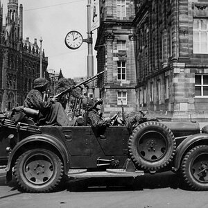 W-11 Wanderer car, Amsterdam, 1940 (2)