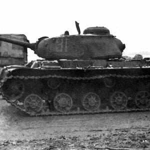 KV-85 heavy tank of the 34th Guards Armoured Regiment, 1943