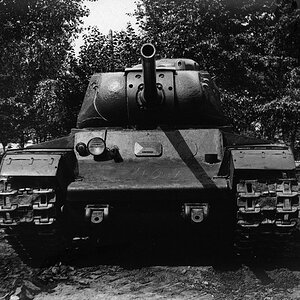 KV-85 heavy tank , Summer 1943, the front view