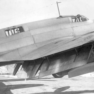 VI-100 ... Petlyakov Pe-2 prototype, trials of the landing gear (1 ...