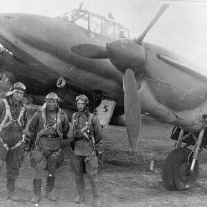 Petlyakov Pe-2 and its crew