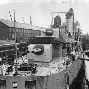 ORP Błyskawica in the dockyard Southampton, 1937