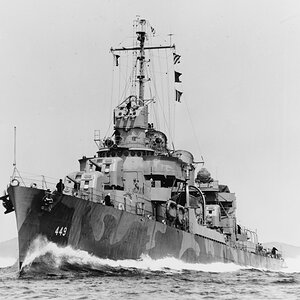 USS_Nicholas_(DD-449)_during_trials_on_28_May_1942_a