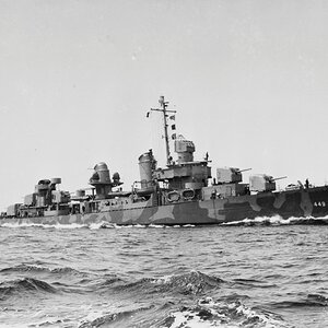 USS_Nicholas_(DD-449)_during_trials_on_28_May_1942_d1
