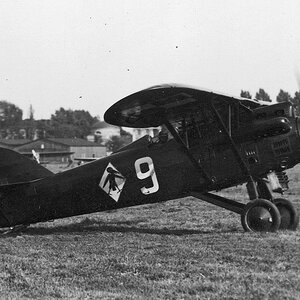 PWS-10 "White 9", 131 FS, Warsaw, 1932