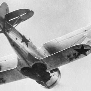 Polikarpov I-153 undersides seen in flight