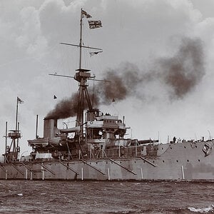 HMS Dreadnought in 1906 (2)