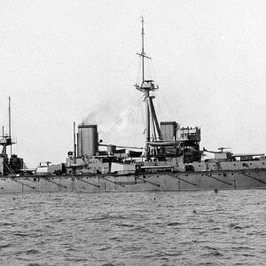 HMS Dreadnought in 1906 (1)