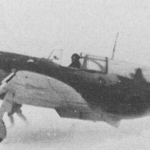 LaGG-3 35 serie "Red 30", 3 GIAP, 1942 (1)