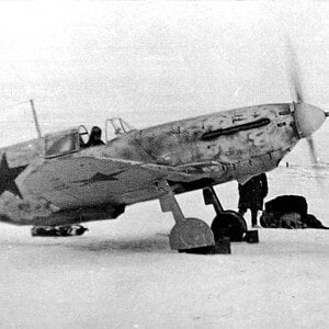 LaGG-3 35 serie "Red 52" 3 GIAP, 1942/1943 (1)