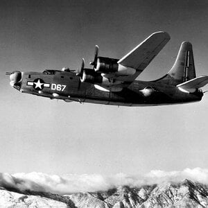 Consolidated PB4Y-2 Privateer D67 in flight, 1945 (2)