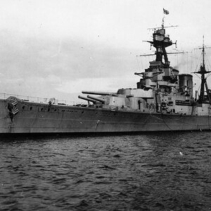 HMS Hood (6)