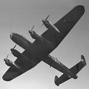 Avro Lancaster B Mk.I,  R5689, VN-N of the no.50 Sqn, RAF Swinderby, Lincolnshire, 1942 (8)