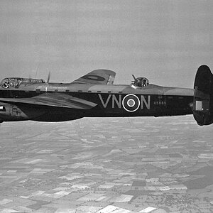 Avro Lancaster B Mk.I,  R5689, VN-N of the no.50 Sqn, RAF Swinderby, Lincolnshire, 1942 (1)