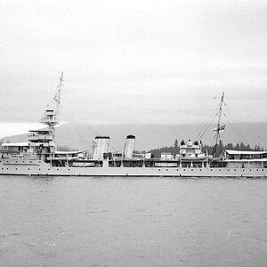 HMS Dragon ( later the Polish Navy ORP Dragon ) in Vancouver, 1933