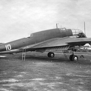 PZL 37B Łoś, White 10, s/n. 72.125 of the of Bomber Training Squadron, captured by Russian, 1939 (2)