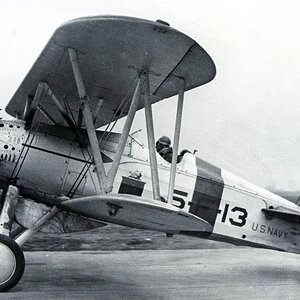 Boeing F4B-1, VF-5, 5-F-13 (2)