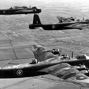 Short Stirling, Great Britain, 1942 (2)