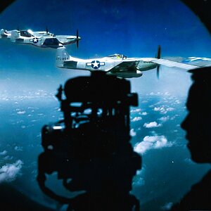 P-51D-25-NA s/n. 44-72864 , 458FS, 506FG, 20AF based on the Iwo Jima in 1945. (The 7th Fighter Command “Sunsetters”).