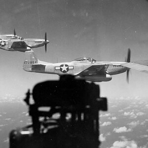 P-51D-25-NA s/n. 44-72864 , 458FS, 506FG, 20AF based on the Iwo Jima in 1945. (The 7th Fighter Command “Sunsetters”).