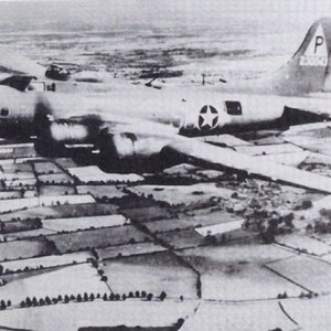 Boeing B-17F-BO Fl;ying Fortress