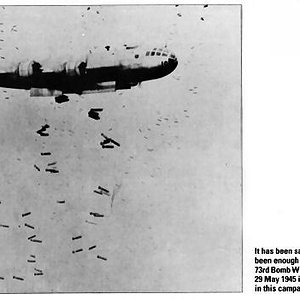 B29 dropping bombs on Yokohama