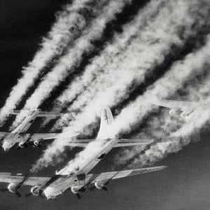 B-17 High-Altitude Contrails Over Germany