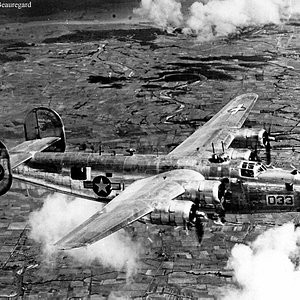 Nice shot of an inflight B-24