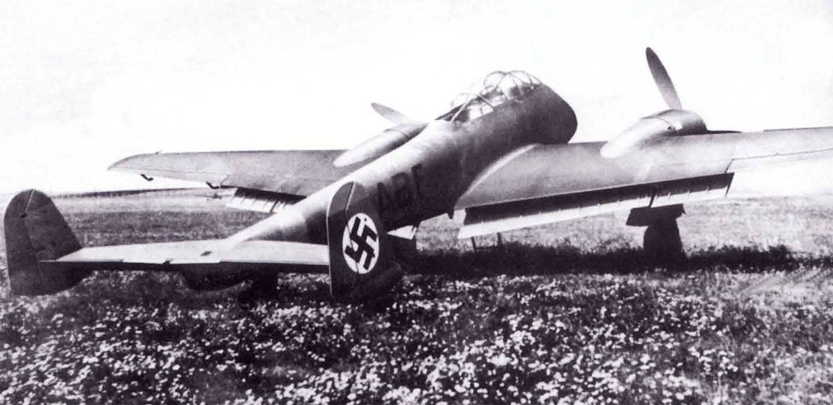 1-Me-210V0-Hornisse-210001-D-AABF-prototype-1939-01