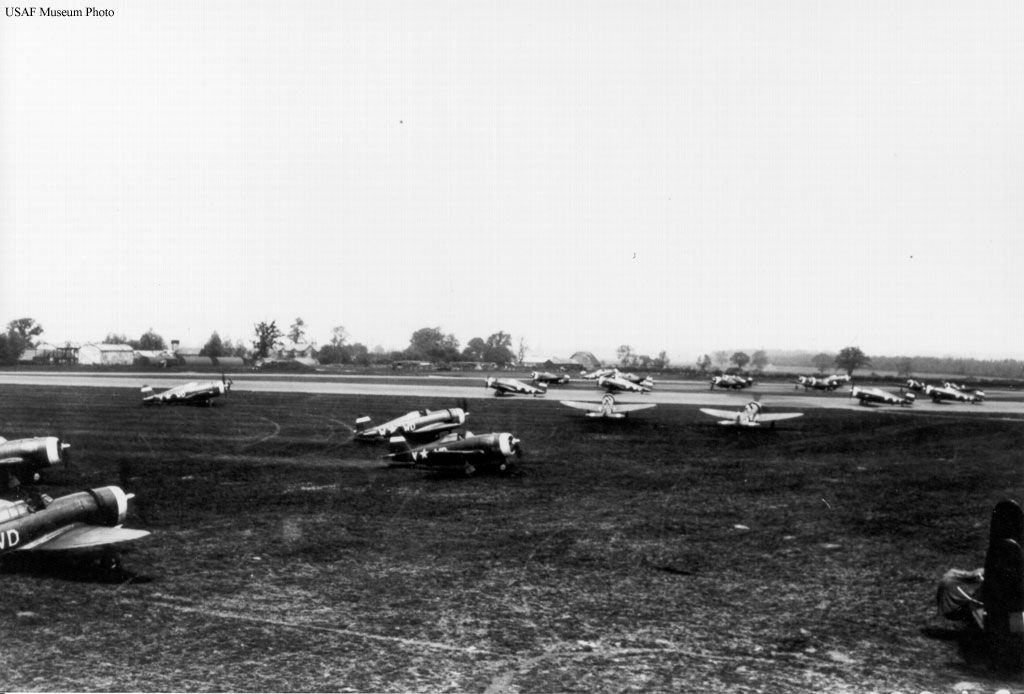 4th FG prepare to take off from Debden | Aircraft of World War II ...