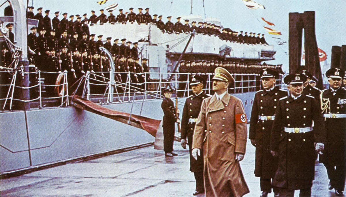 5-Adolf-Hitler-inspecting-German-Navy-Operation-Sealion-France-1940-01