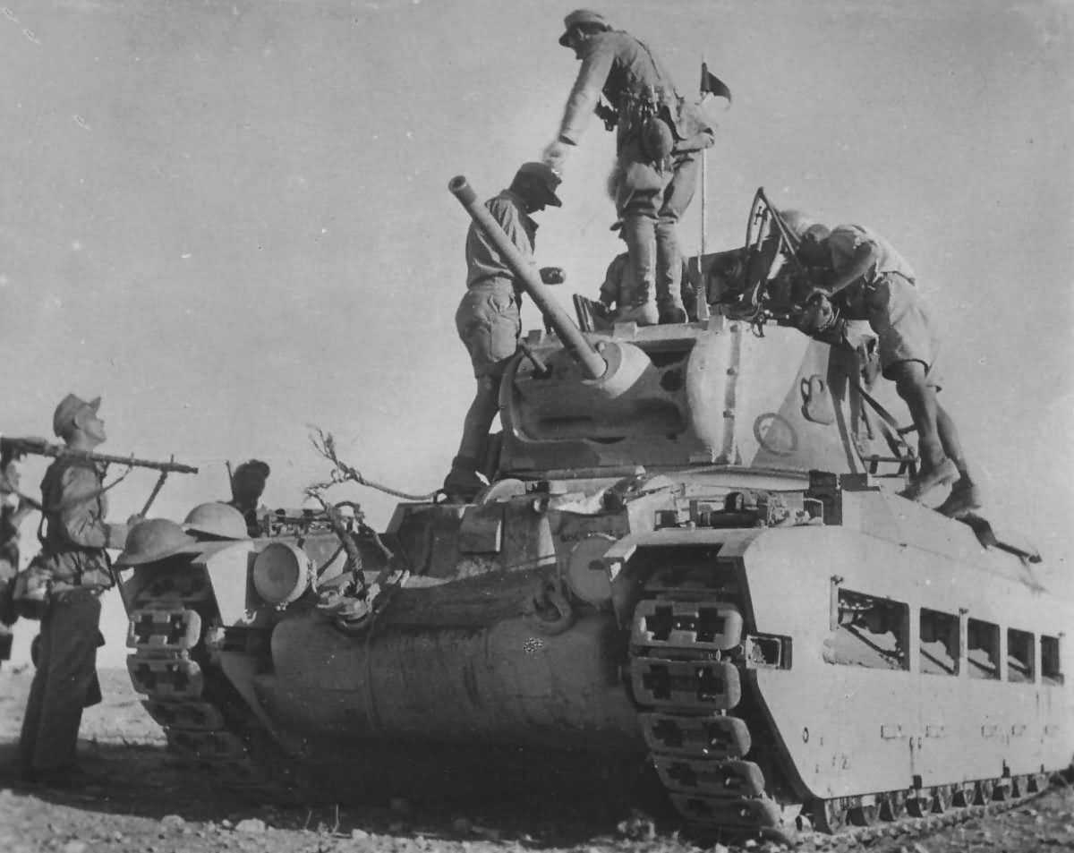 A-12 Matilda II captured in the North Africa (2)