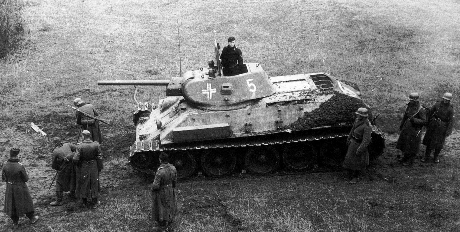 A captured T-34,  1941