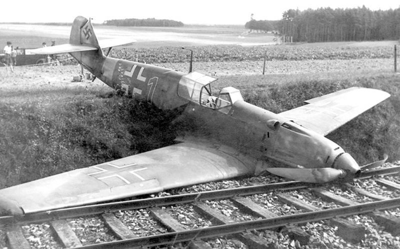 A crashed Bf 109D "Black 1"