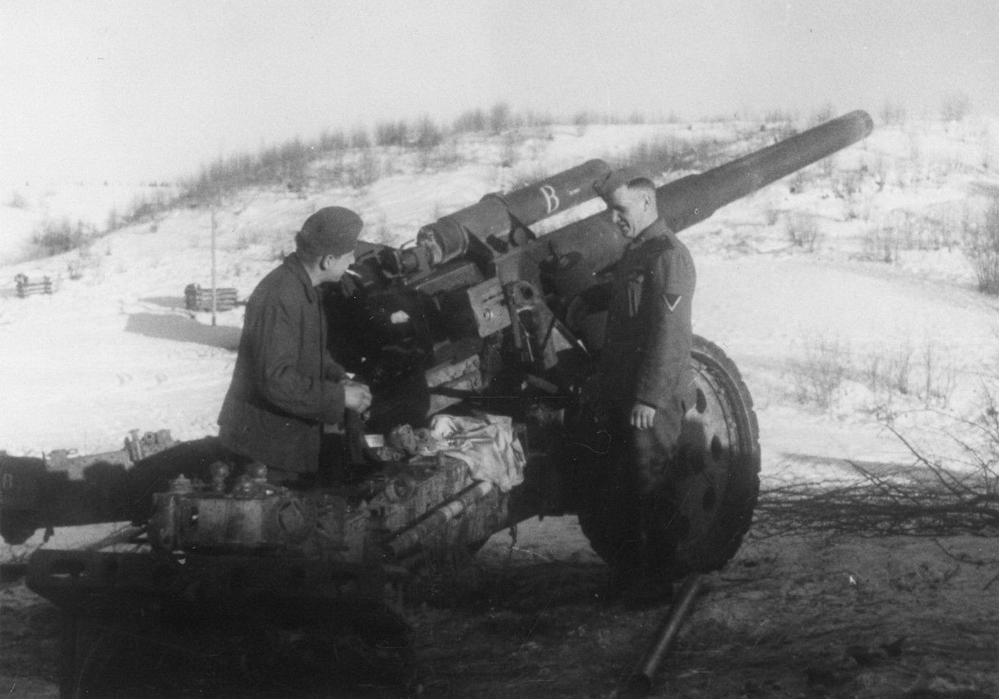 A German 150 mm sFH 18 heavy howitzer in  Russia